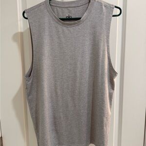 ALO Yoga Men’s Gray Sleeveless Top